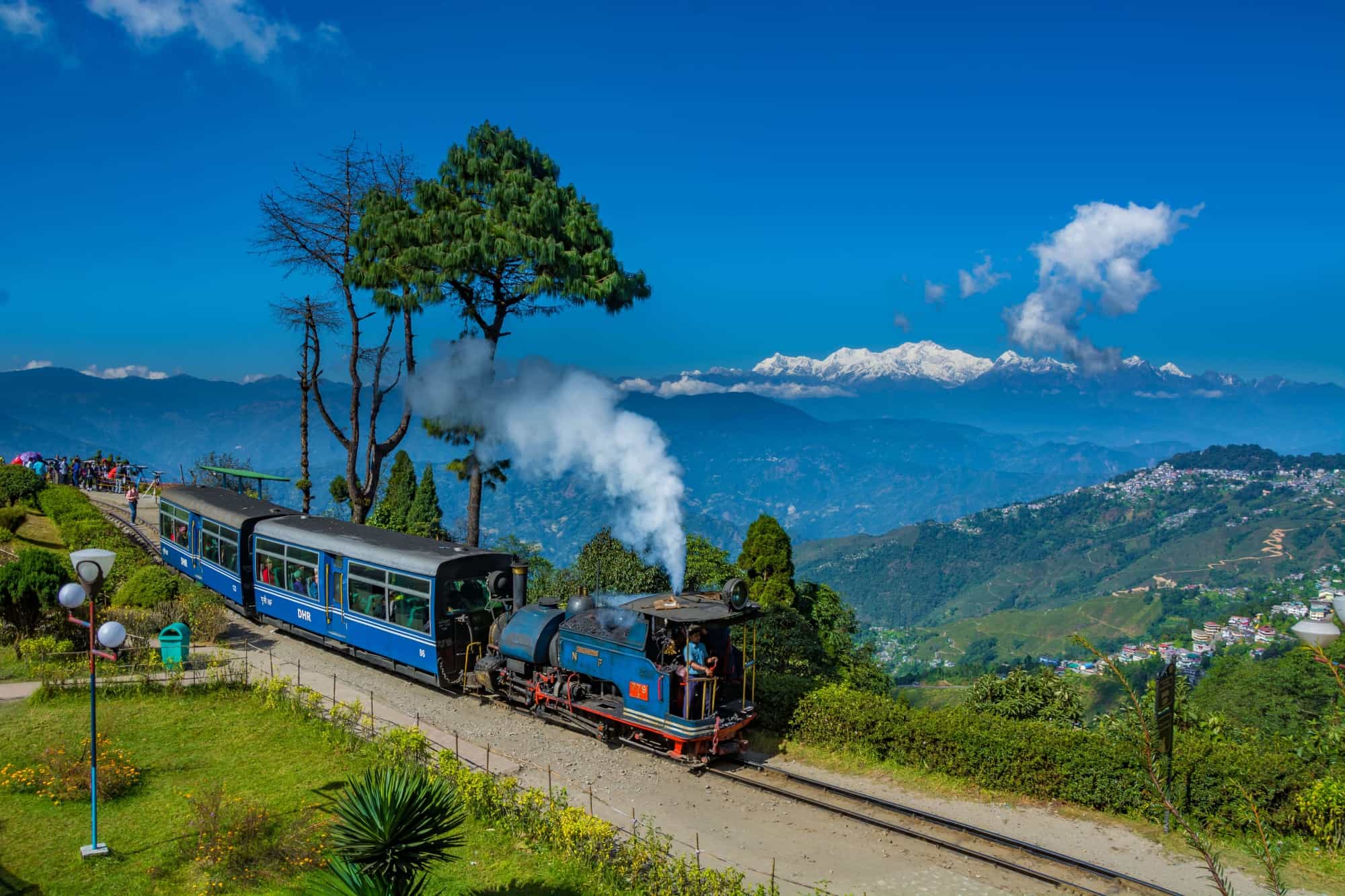 Darjeeling Scenic City & Offbeat Tour – 3 Nights / 4 Days